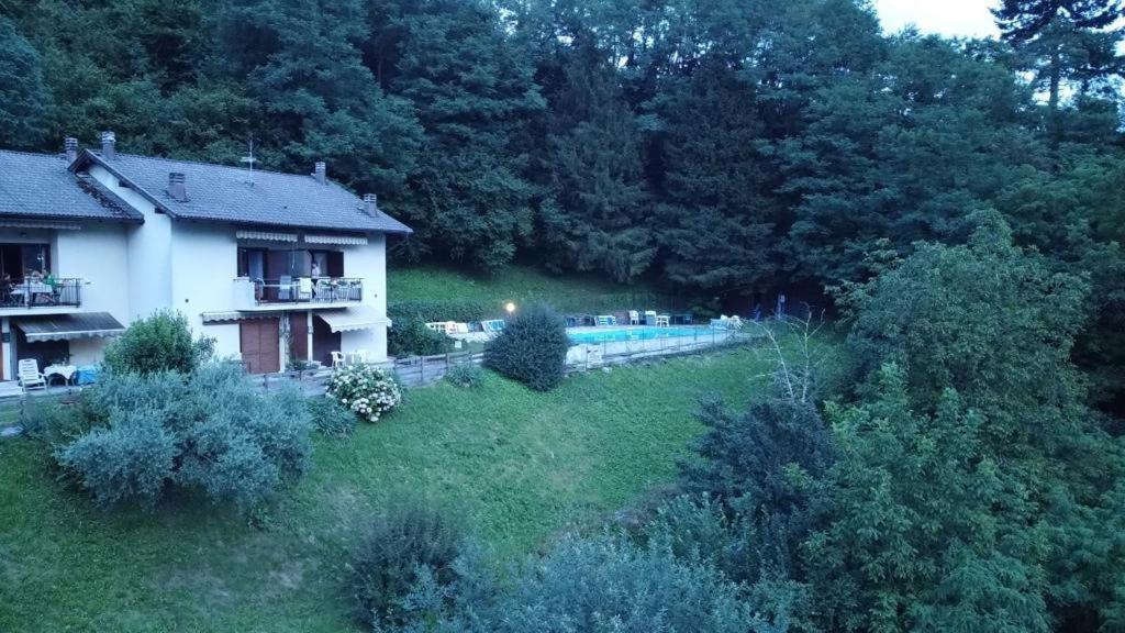 Lake Apartment Ischia Green Tenna Exterior photo